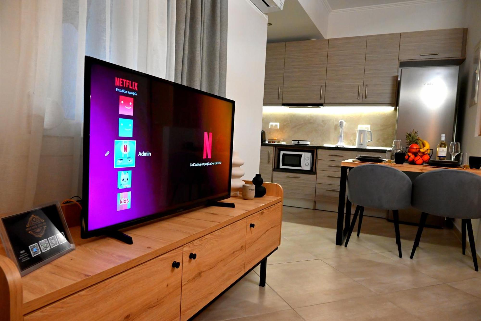 Mouson Luxury Suite With Free Private Parking Кавала Экстерьер фото
