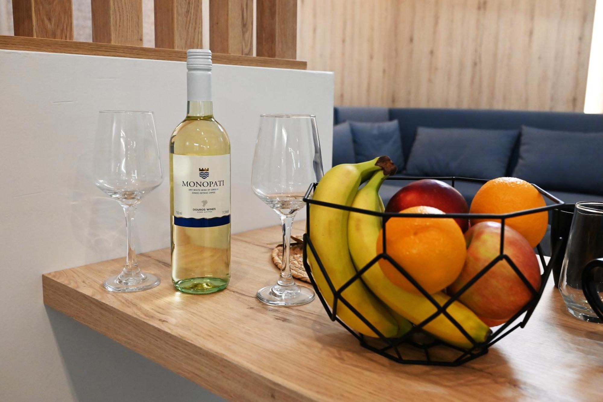 Mouson Luxury Suite With Free Private Parking Кавала Экстерьер фото