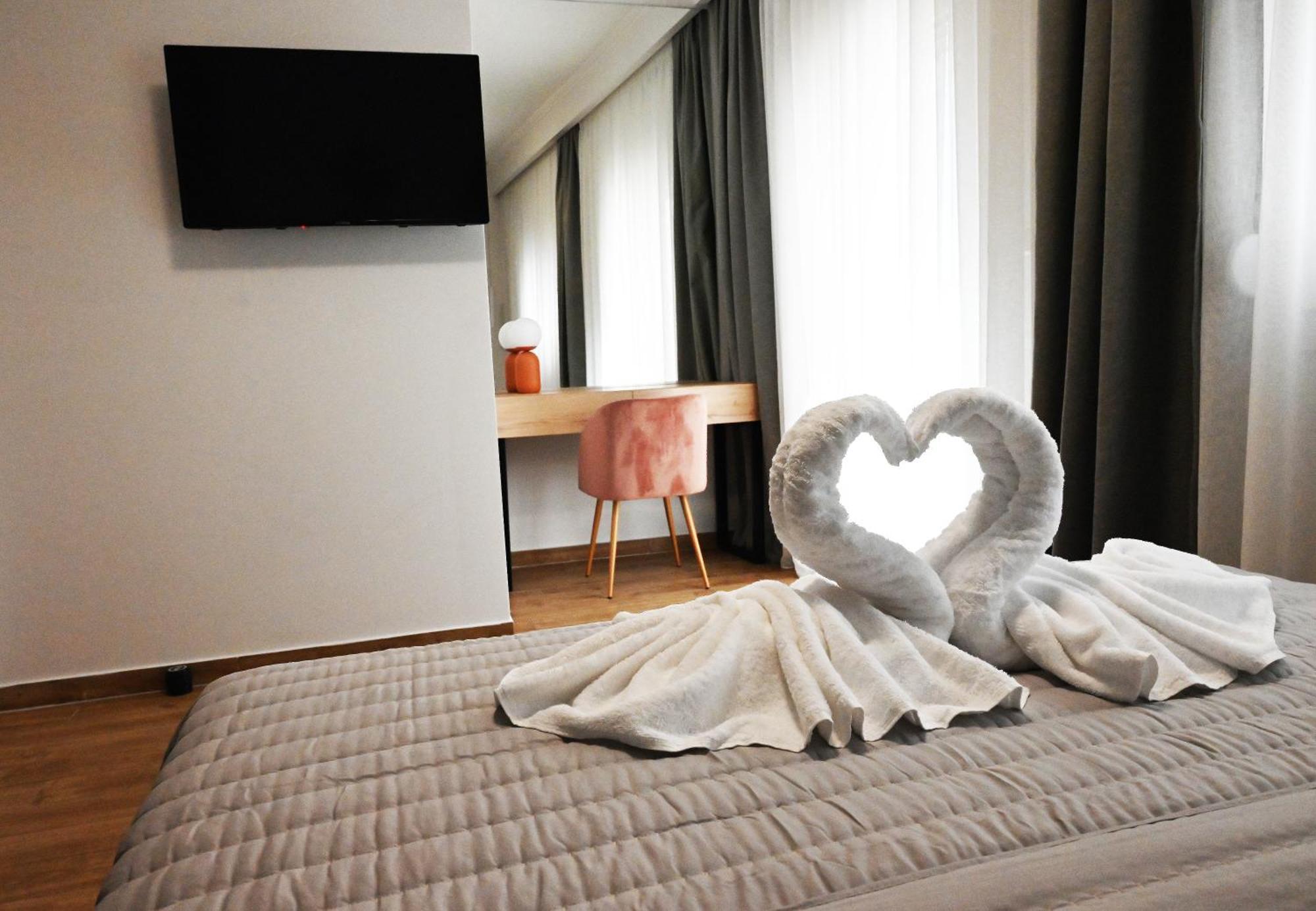 Mouson Luxury Suite With Free Private Parking Кавала Экстерьер фото