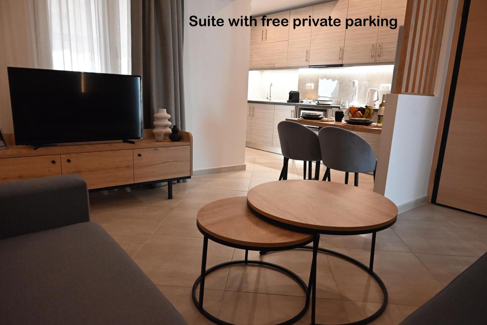 Mouson Luxury Suite With Free Private Parking Кавала Экстерьер фото